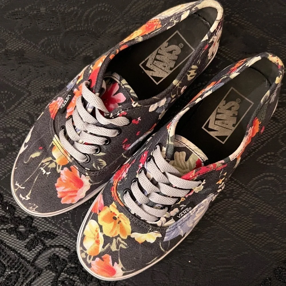 Vans Authentic Lo Pro Faded Black Hawaiian Tropical Floral Women’s Sneakers SZ 6